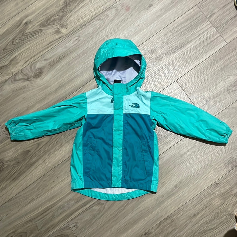 North face rain shell 3T